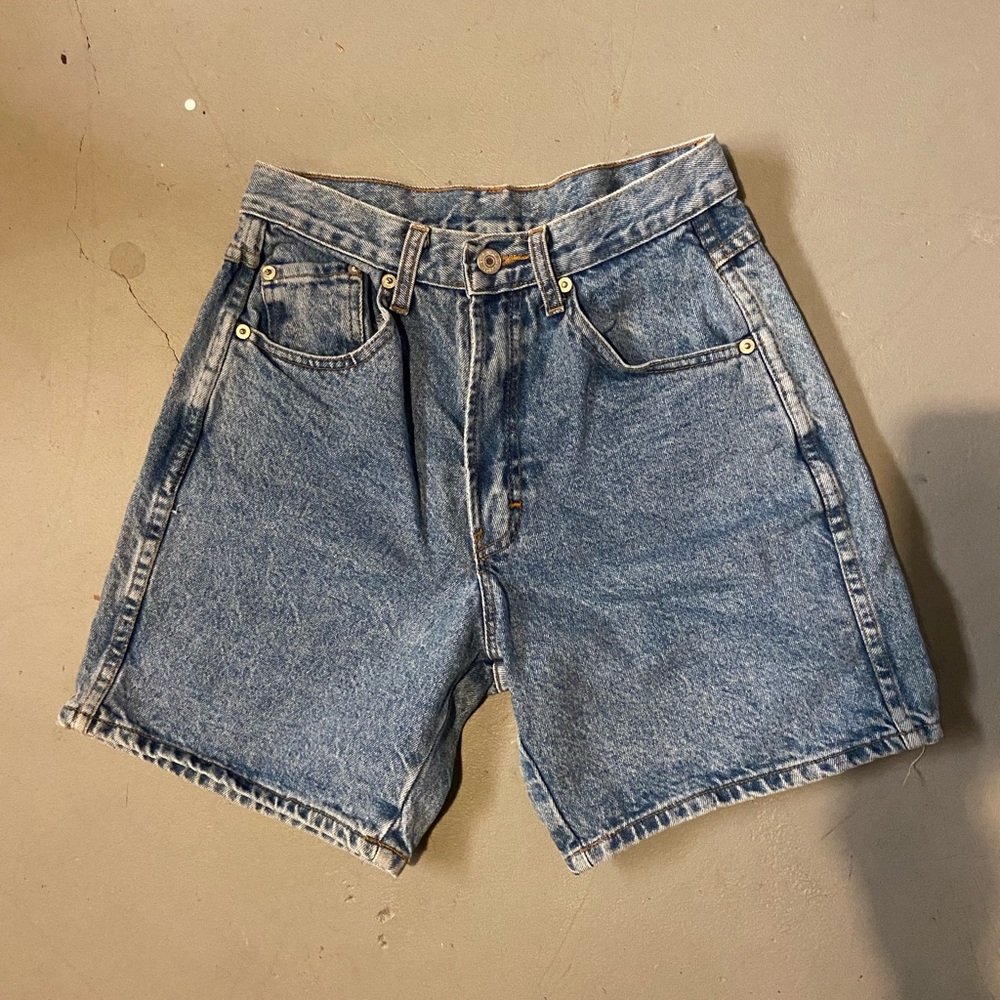 Vintage jordache jean shorts! Excellent condition.